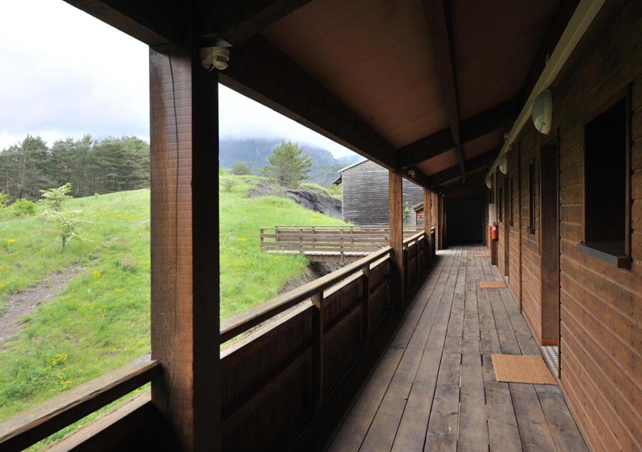 L'Inattendu Le Vernet (Alpes-de-Haute-Provence) Exterior foto
